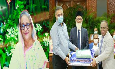 প্রধানমন্ত্রীর ত্রাণ ভান্ডারে শাহ্জালাল ইসলামী ব্যাংকের কম্বল প্রদান