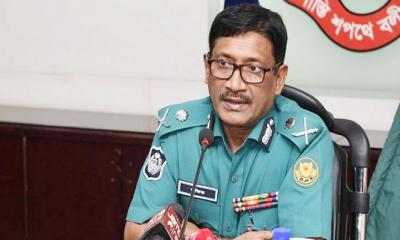চুক্তিভিত্তিক আরো এক বছর থাকছেন ডিএমপি কমিশনার