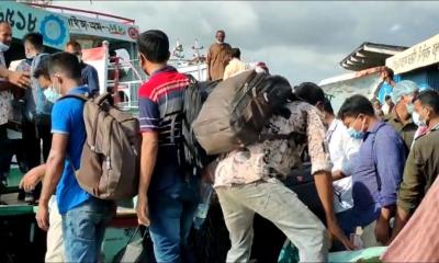 বাড়ি ফেরা মানুষের চাপ শিমুলিয়া ঘাটে