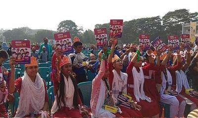 শিক্ষার্থীদের এবারের পাঠ্যবই সংরক্ষণের নির্দেশ