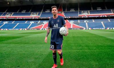 মাঠে নামার আগেই পিএসজিকে তাক লাগিয়ে দিলেন মেসি