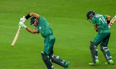 ভালো শুরু এনে দিয়ে বাবরের বিদায়