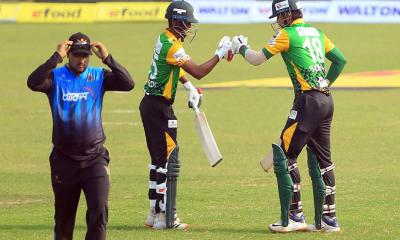 মেহেদীর অবিশ্বাস্য ব্যাটিংয়ে জিতলো রাজশাহী