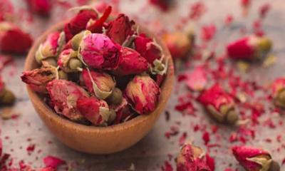 শুকনো গোলাপের পাপড়ির রয়েছে ১০ ওষুধি গুণ