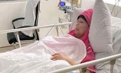 খালেদা জিয়াকে দেখতে হাসপাতালে ফখরুল