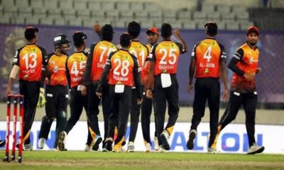 খুলনাকে সহজ টার্গেট দিল বরিশাল