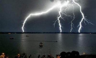 বজ্রপাত থেকে বাঁচার উপায়