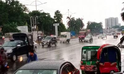 রাজধানীতে দ্বিতীয় দিনেই ‘ঢিলেঢালা’ লকডাউন