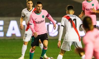 মাঠে ফিরেই মেসির গোল, শেষ আটে বার্সা