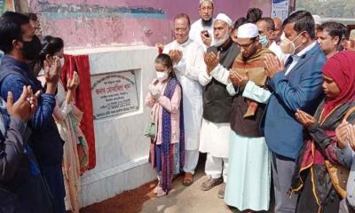 এমপিকে সড়কে ১ ঘণ্টা দাঁড় করিয়ে রেখেও আসেননি প্রকৌশলী