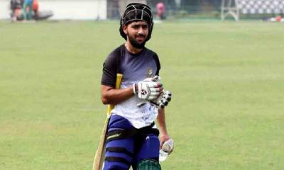 করোনা নেগেটিভের পর অনুশীলনে ফিরেছেন মুমিনুল