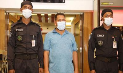 ১৩০ টাকা বেতনের কর্মচারী থেকে রাতারাতি ৪৬০ কোটির মালিক