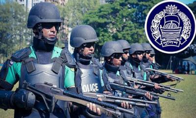 পুলিশের ইউনিফর্মে আসছে পরিবর্তন