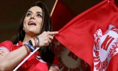 চড়া দামে শাহরুখ খানকে কিনে নিলো প্রীতি জিনতা