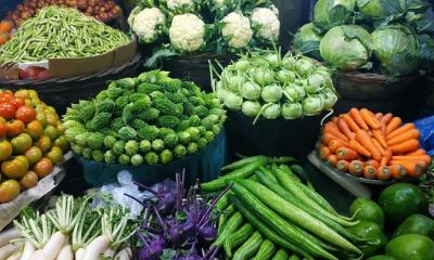 শাটডাউনের খবরে বেড়েছে নিত্যপণ্যের দাম