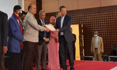 সোনালী সিকিউরিটিজসহ ৫২ ব্রোকারেজ হাউজকে সনদ প্রদান 