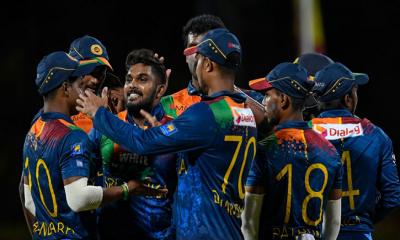 স্পিনারদের ঘূর্নিতে লংকানদের বড় জয়