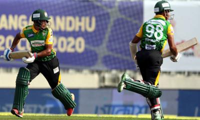 উদ্বোধনী ম্যাচে মেহেদীর ফিফটি, বড় সংগ্রহ রাজশাহীর