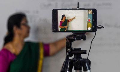 পুরস্কার পাচ্ছে অনলাইন ক্লাসের সেরা শিক্ষক ও প্রতিষ্ঠান