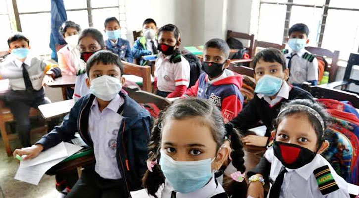 স্কুল-কলেজ খোলার সম্ভাবনা ক্রমেই কমছে