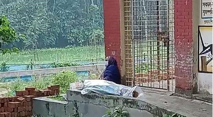 স্বামীর লাশের পাশেই স্ত্রীর রাতভর অপেক্ষা!