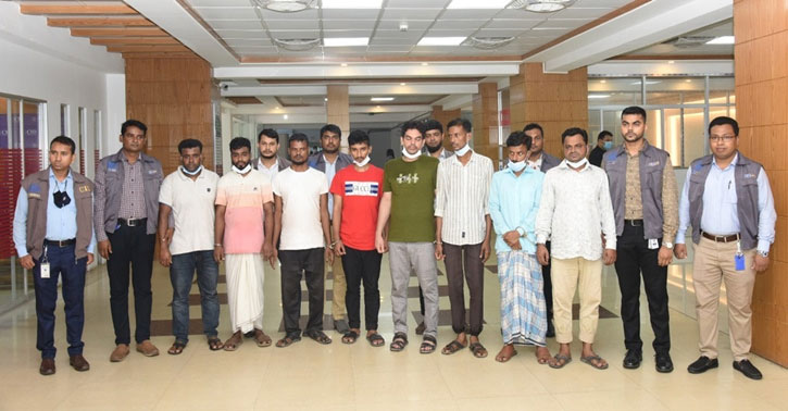 অমির মানবপাচার সিন্ডিকেট, হাতিয়েছেন কোটি টাকা