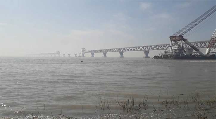 পদ্মাসেতুতে বসলো ৩৭তম স্প্যান