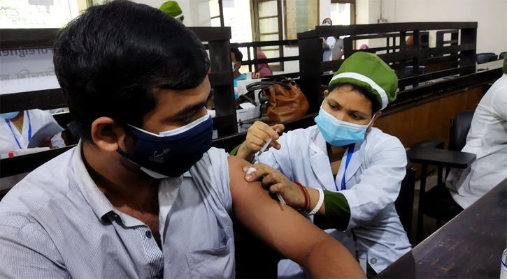 বিদেশগামীদের টিকাদান শুরু