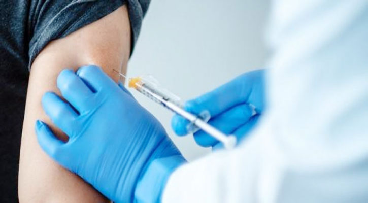 ডিসেম্বরে টিকা প্রদান শুরু হচ্ছে যুক্তরাষ্ট্রে