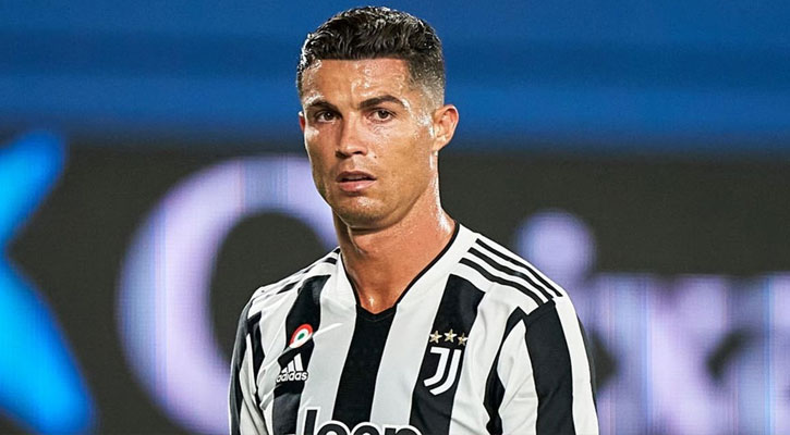 পিএসজিকে টেক্কা দিয়ে জুভেন্টাস থেকে রোনালদোকে কেড়ে নিল ম্যানসিটি