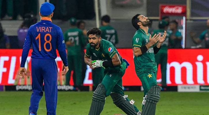 পাকিস্তান ভক্তদের নতুন তথ্য জানালেন বাবর