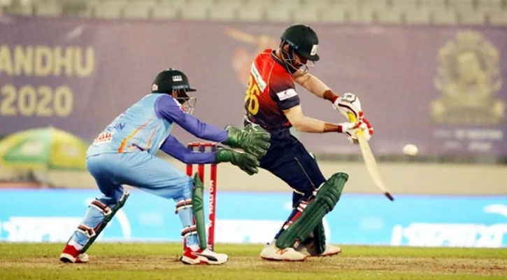 চট্টগ্রামকে চ্যালেঞ্জিং টার্গেট দিল বরিশাল