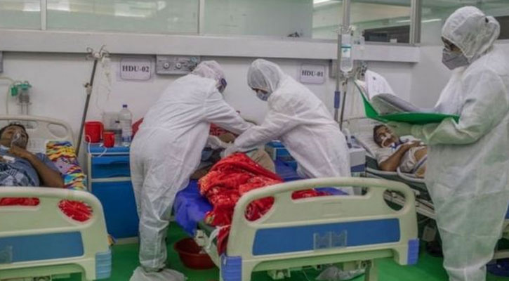 সংক্রমণ দ্বিগুণের শঙ্কা, ভ্যাকসিন ফুরিয়ে আসায় বাড়ছে দুশ্চিন্তা