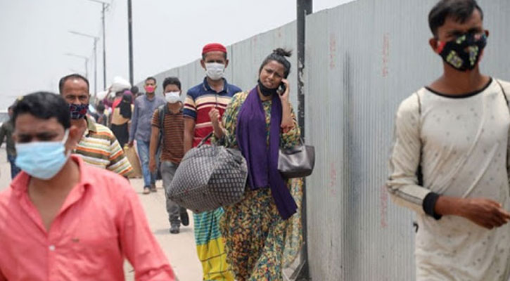 কঠোর লকডাউন: দুর্ভোগ নিয়ে রাজধানী ছাড়লেন লাখো মানুষ