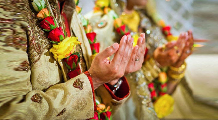 ভালোবাসার মানুষকে জীবনসঙ্গী করতে পরিবারকে রাজি করার উপায়