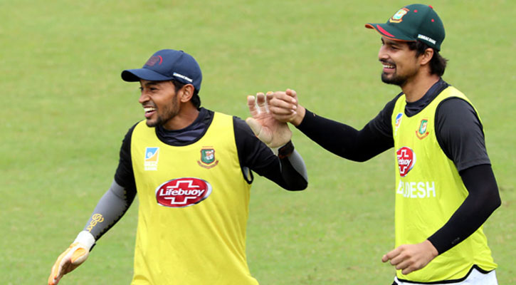 মুশফিক-সোহান ইস্যু : ম্যানেজমেন্টের সিদ্ধান্তে অসন্তোষ মাশরাফির