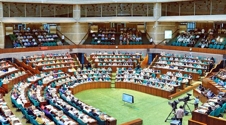 ‘গার্ড অব অনার’ নারী থাকা নিয়ে আপত্তির বিষয়ে সংসদে ক্ষোভ