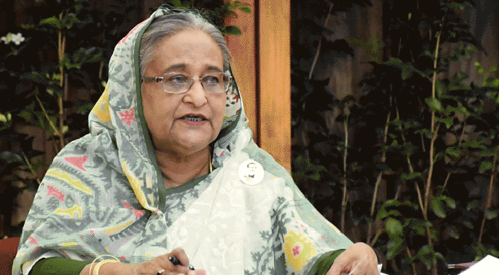 ভ্যাকসিনকে সর্বজনীন ঘোষণা করা উচিত