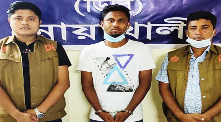 ইয়াবা বিক্রির সময় হাতেনাতে ধরা খেলেন পুলিশ সদস্য