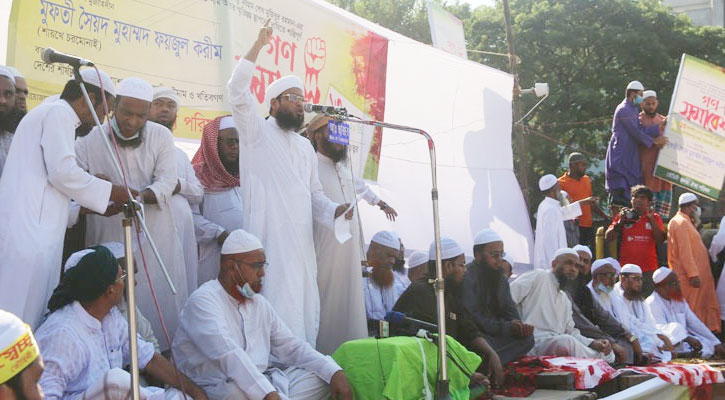 কারা নাড়ছে কলকাঠি, নাশকতার আশঙ্কায় সতর্কতা