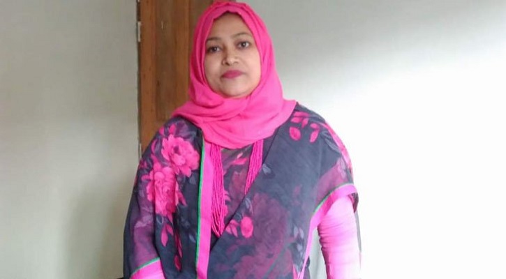 অসুস্থতার অজুহাতে এক বছর ধরে স্ত্রীকে দিয়ে শিক্ষকতা