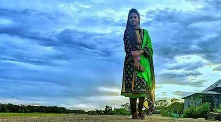 আজিমপুর স্টাফ কোয়ার্টারের বাথরুমে মিলল ঢাবি ছাত্রীর মরদেহ