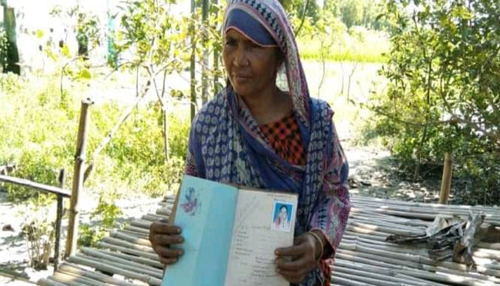 স্বামী হোটেলে মেসিয়ার, তবুও পাচ্ছেন বিধবা ভাতা