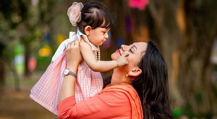 মায়ের মুখের ভাষা