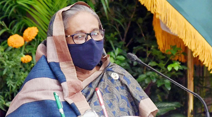 সেবা নিতে এসে মানুষ যেন হয়রানির শিকার না হন