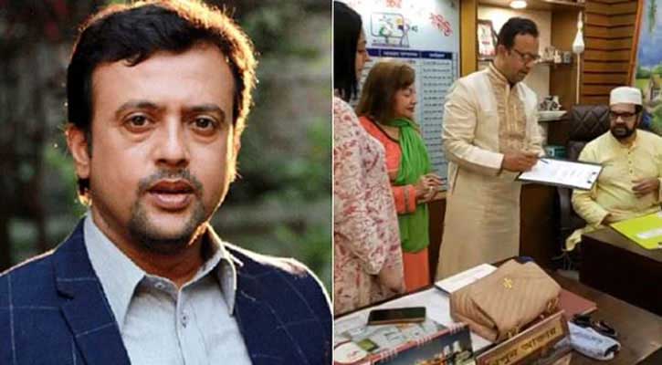 শপথের পর ইলিয়াস কাঞ্চনের পায়ে হাত দিয়ে সালাম করলেন রিয়াজ