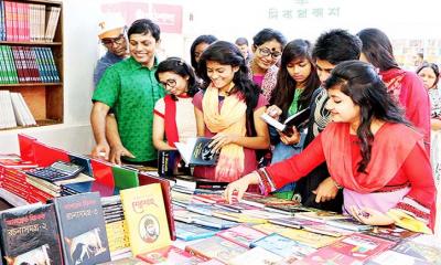 বইমেলা হচ্ছে সময়মতোই, মানতে হবে কঠোর স্বাস্থ্যবিধি 