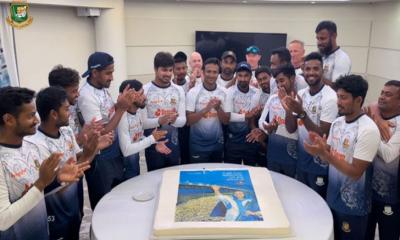 পদ্মা সেতুর উৎসবে শামিল হলো বাংলাদেশ দল