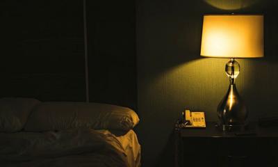 আলো জ্বালিয়ে ঘুমালে হতে পারে মারাত্মক রোগ : গবেষণা