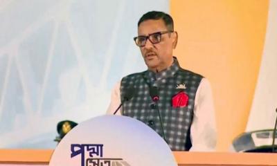 গোটা জাতি শেখ হাসিনাকে স্যালুট করে